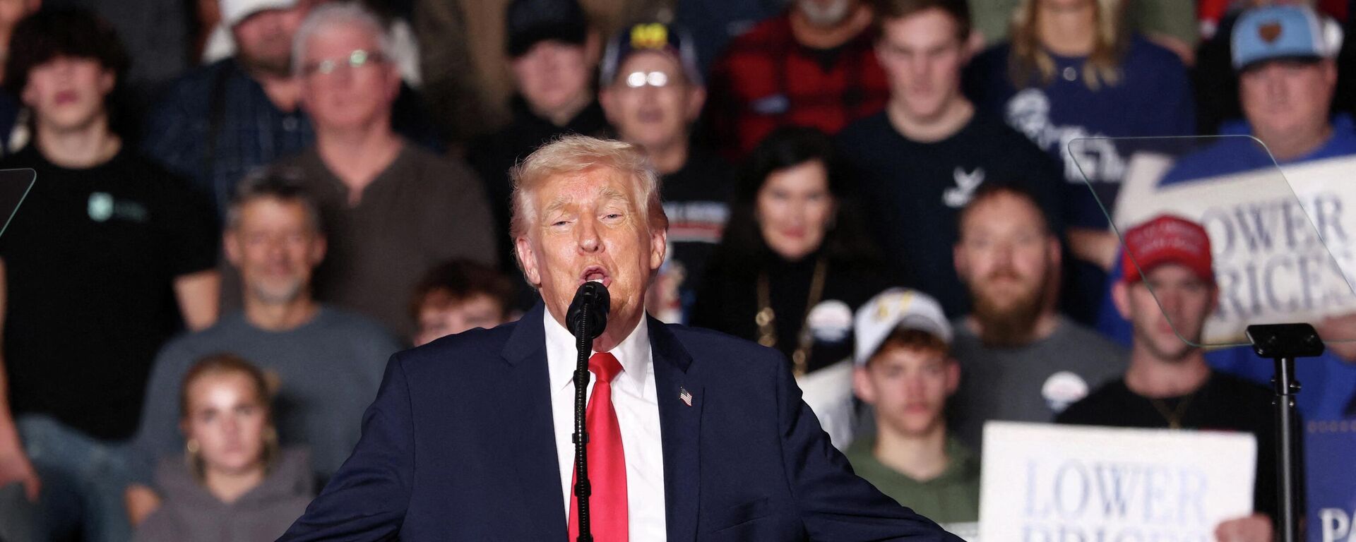 Президент США Дональд Трамп - Sputnik Беларусь, 1920, 07.02.2026