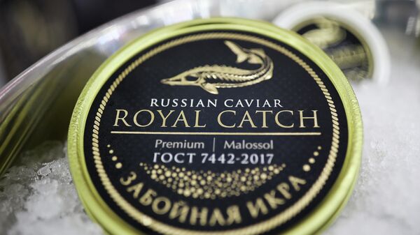 Банка с черной икрой, архивное фото - Sputnik Беларусь