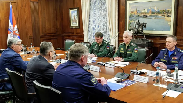Министр обороны РФ провел переговоры с генсеком ОДКБ