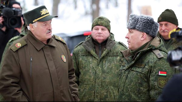 Александр Лукашенко и Виктор Хренин (справа) - Sputnik Беларусь