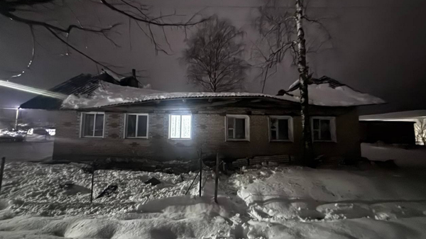 Крыши двух домов обрушились из-за снега в Городокском районе  - Sputnik Беларусь