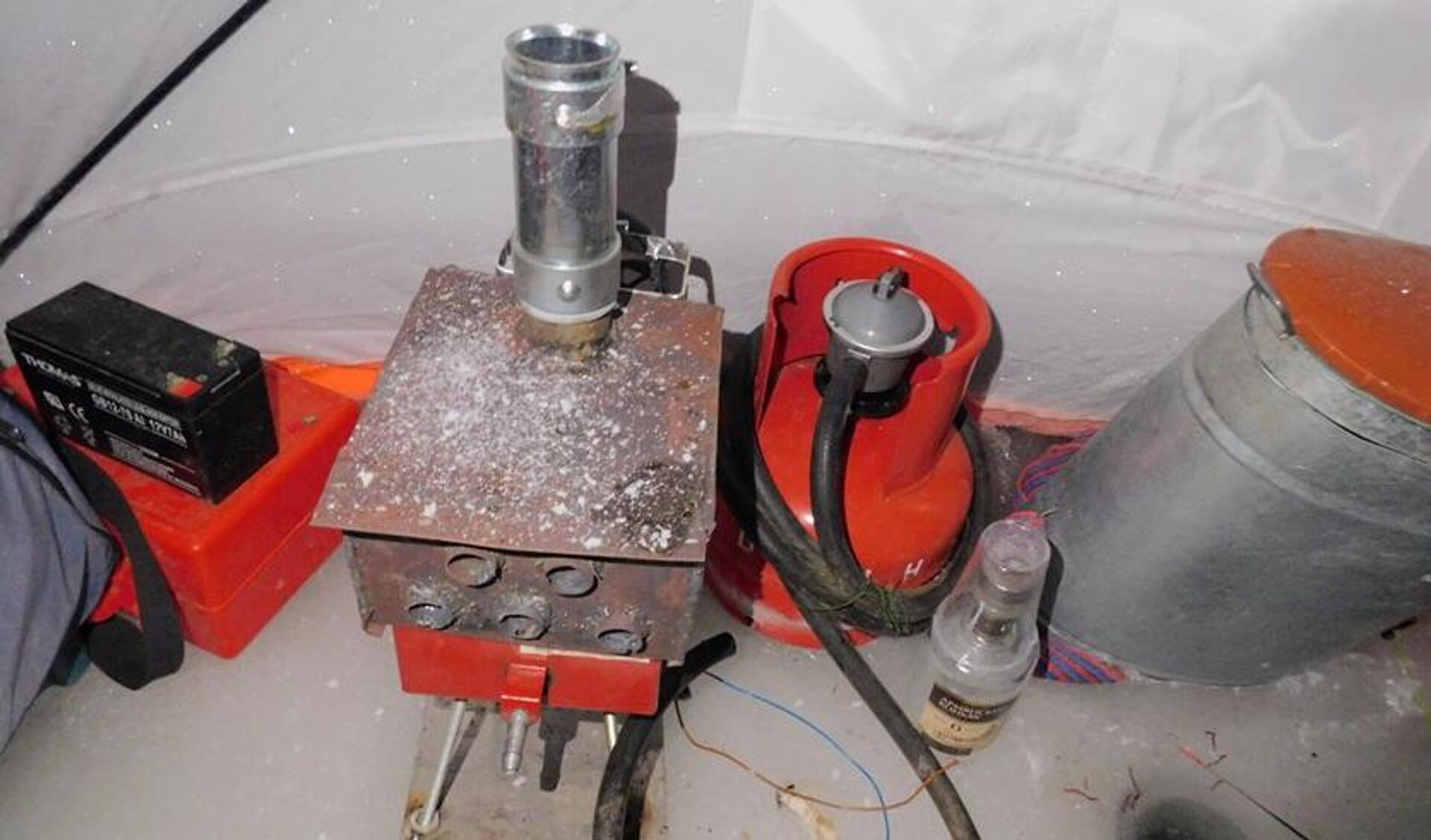 Рыбаки погибли в палатке на Вилейском водохранилище - Sputnik Беларусь, 1920, 16.02.2026