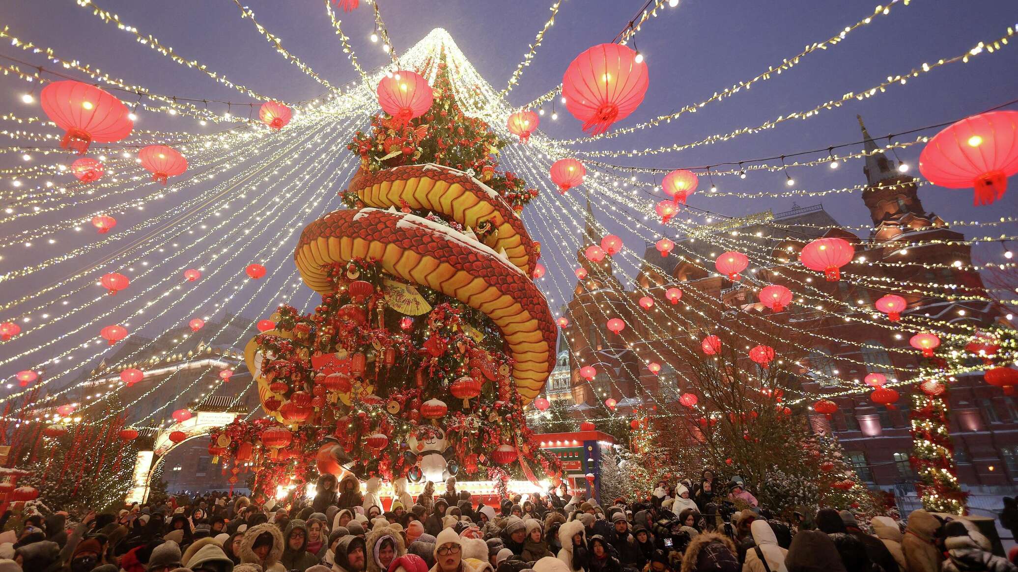 Мир празднует Год Лошади по лунному календарю (фото из разных точек планеты)