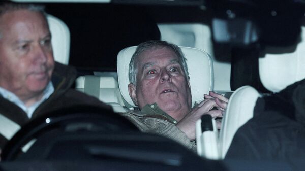 Экс-принца Эндрю выпустили из-под стражи - Sputnik Беларусь