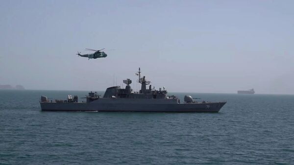 Морской бой: учения ВМС России и Ирана в Оманском заливе (видео) - Sputnik Беларусь