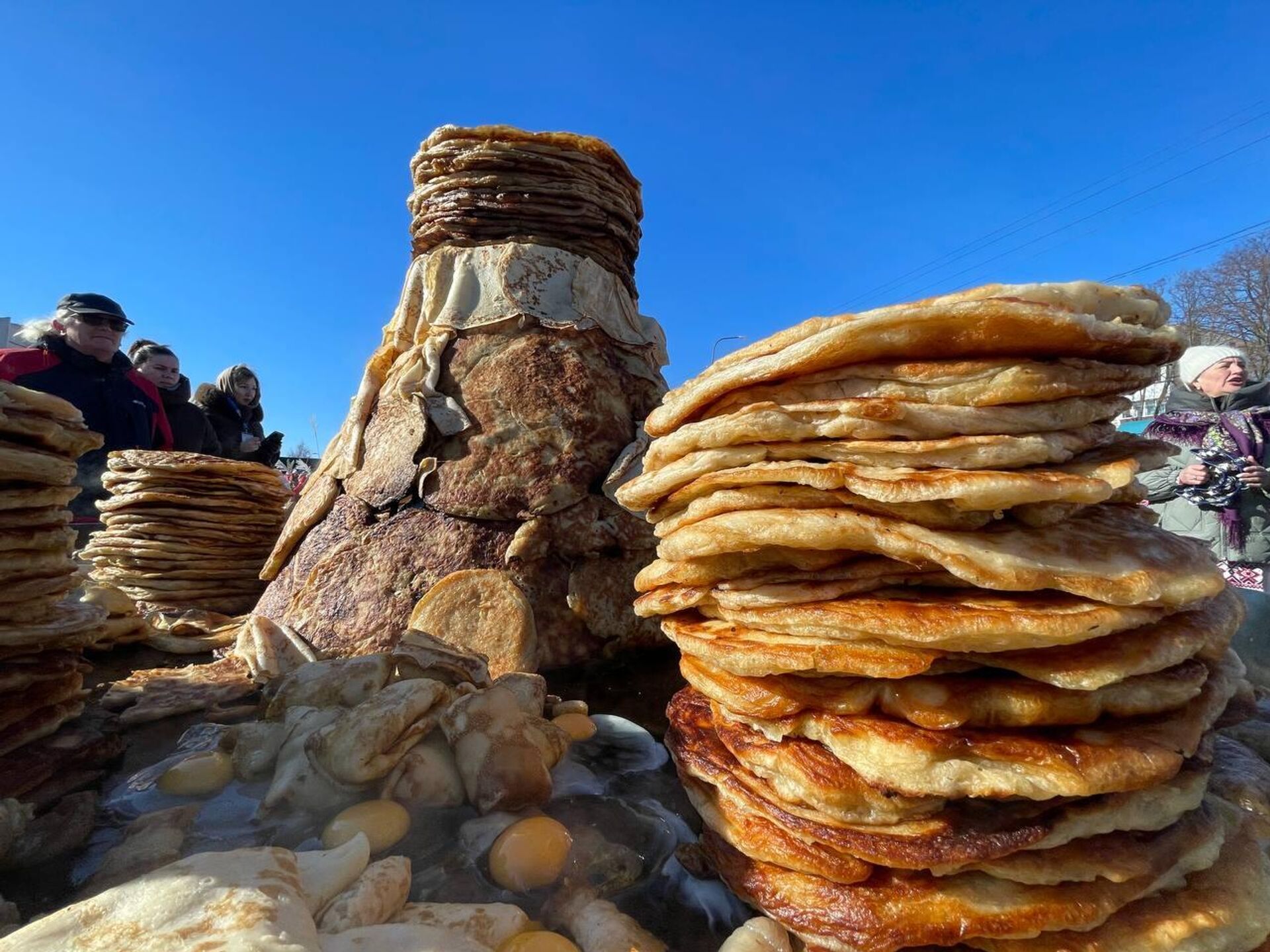 Масленица и царь-блин в Гомеле - Sputnik Беларусь, 1920, 21.02.2026