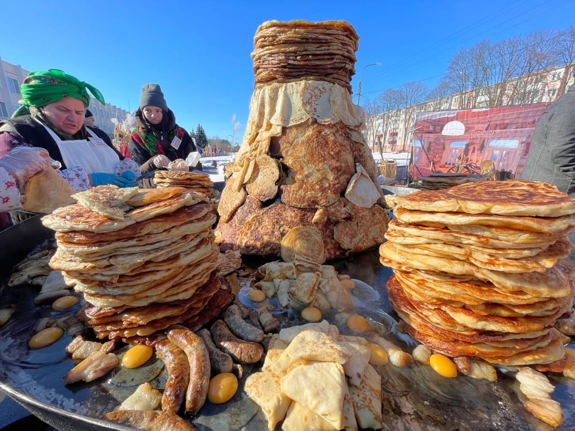 Масленица и царь-блин в Гомеле - Sputnik Беларусь, 1920, 21.02.2026