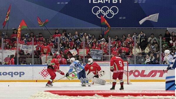 Матч команды президента Беларуси и команды Витебской области - Sputnik Беларусь