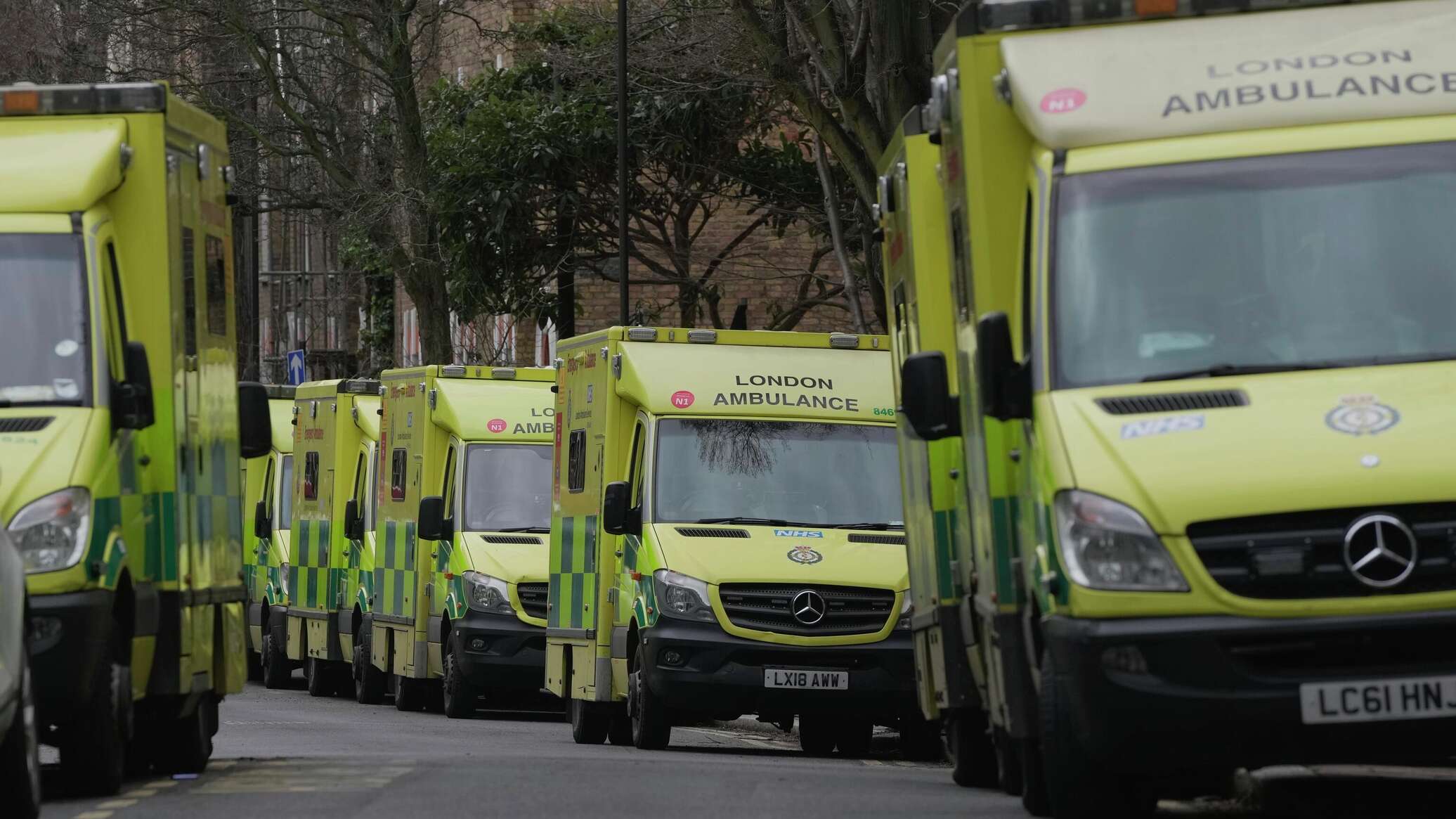 Женщина в Великобритании ждала «скорую» 10 дней, а потом умерла Женщина в Великобритании ждала «скорую» 10 дней, а потом умерла