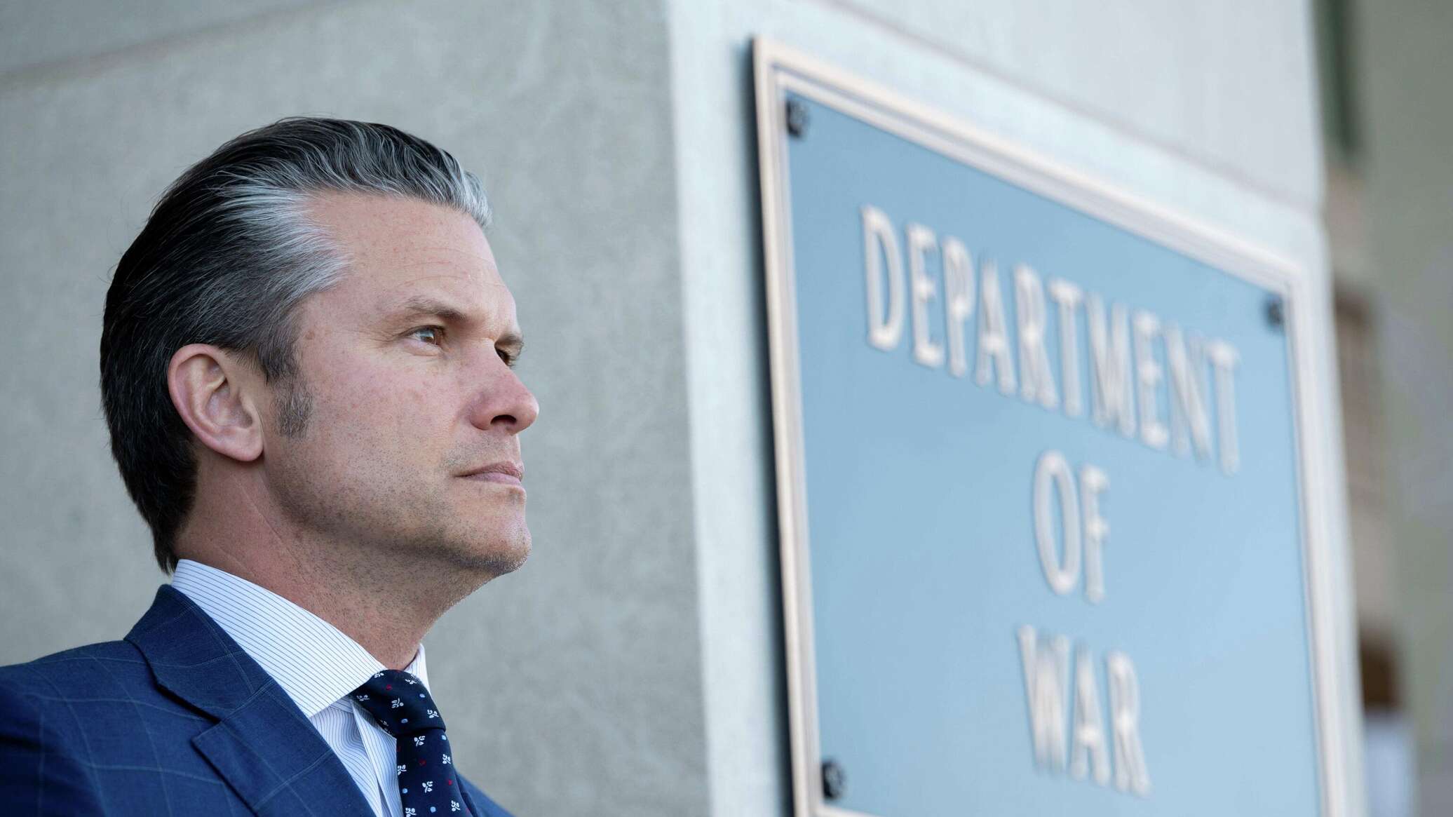 Министр войны США признал планы по размещению оружия в космосе Министр войны США признал планы по размещению оружия в космосе