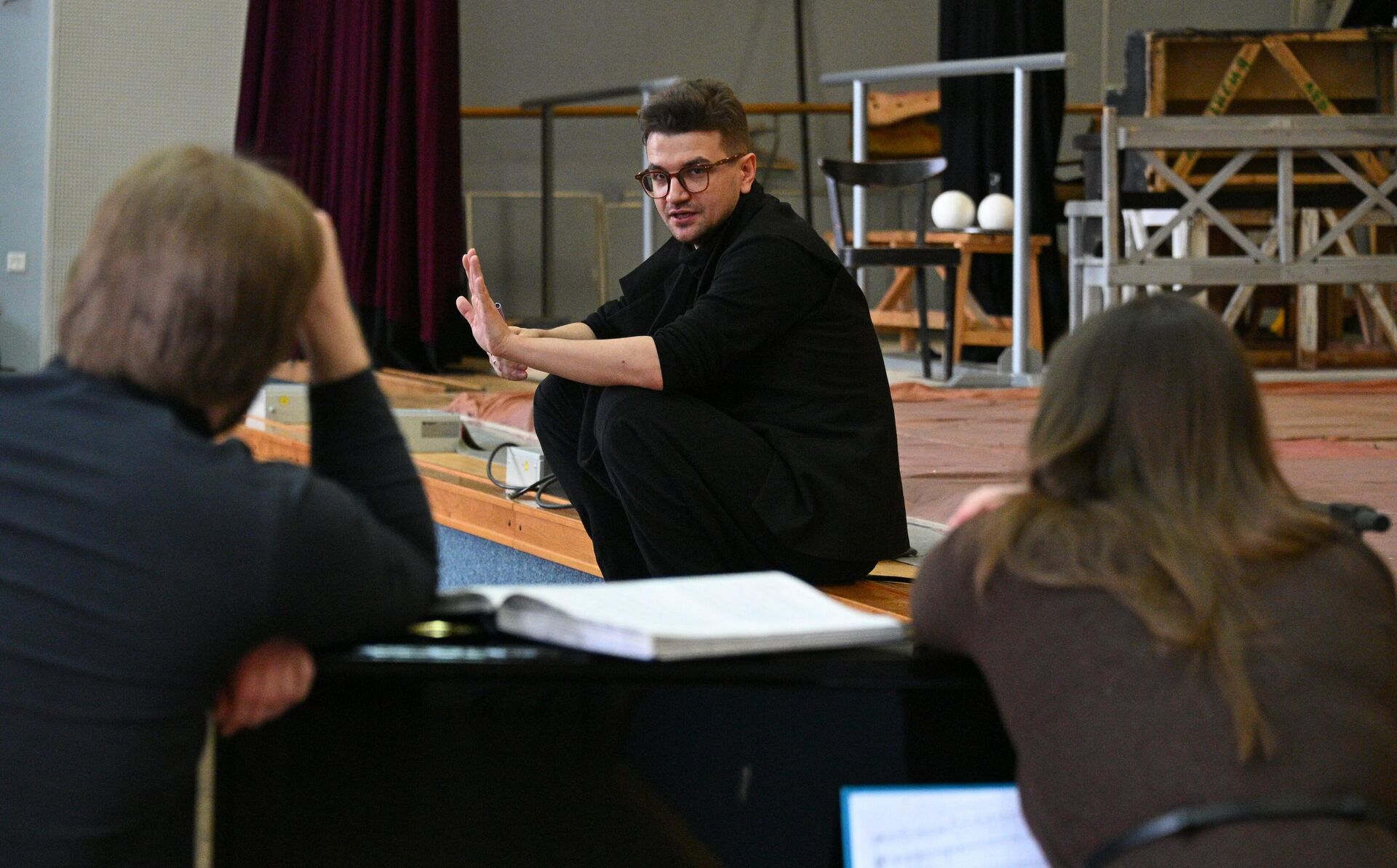 Ассистент режиссера-постановщика оперы Набукко Георгий Шилов (Россия) - Sputnik Беларусь, 1920, 25.02.2026