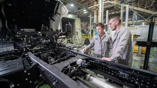 Производство грузовиков КАМАЗ, архивное фото - Sputnik Беларусь