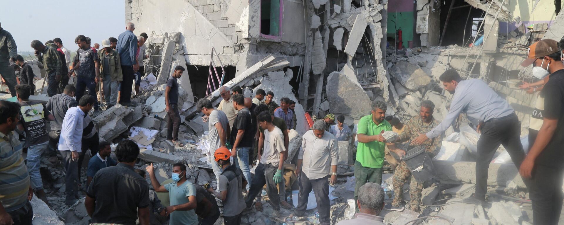 Наступствы ізраільскага ўдару па школе ў Мінабе - Sputnik Беларусь, 1920, 01.03.2026