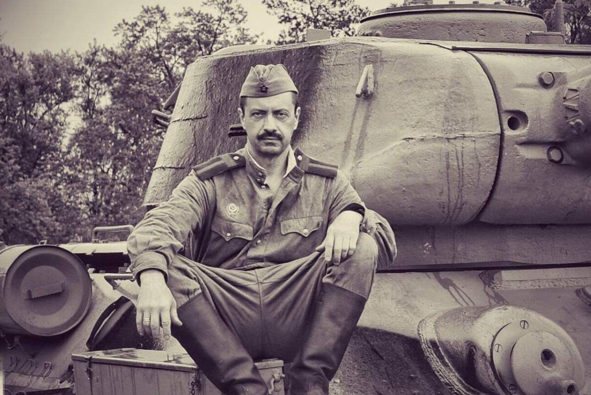 Руководитель военно-исторического клуба 191-я стрелковая дивизия Сергей Еремеев