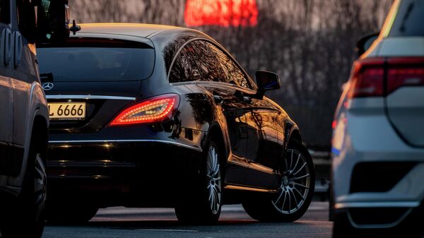 Машины на АЗС в Германии - Sputnik Беларусь