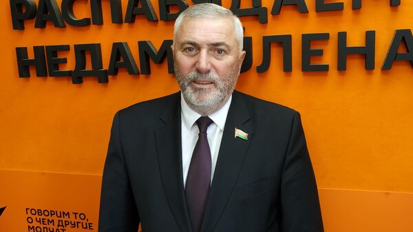 Думбадзе: недальновидно со стороны Трампа не считаться с настроениями в Иране - Sputnik Беларусь