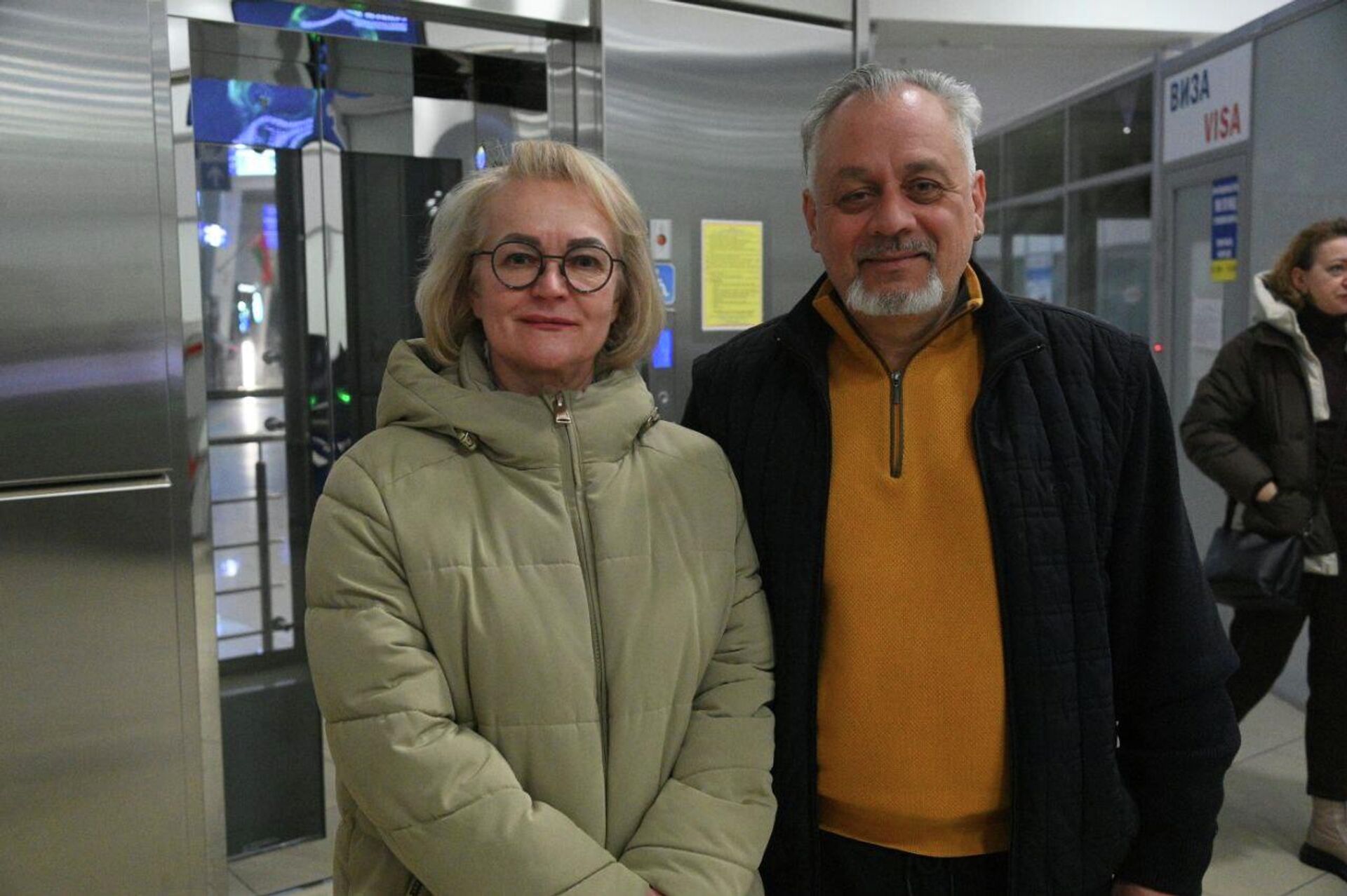 Пассажиры вывозного рейса Белавиа из Дубая - Sputnik Беларусь, 1920, 04.03.2026