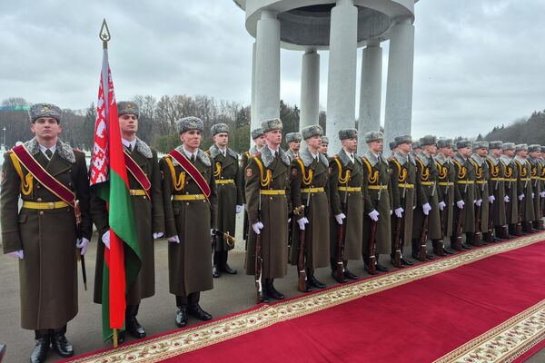 Память погибших при исполнении долга сотрудников милиции почтили в Минске - Sputnik Беларусь