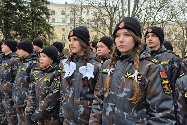 Память погибших при исполнении долга сотрудников милиции почтили в Минске - Sputnik Беларусь