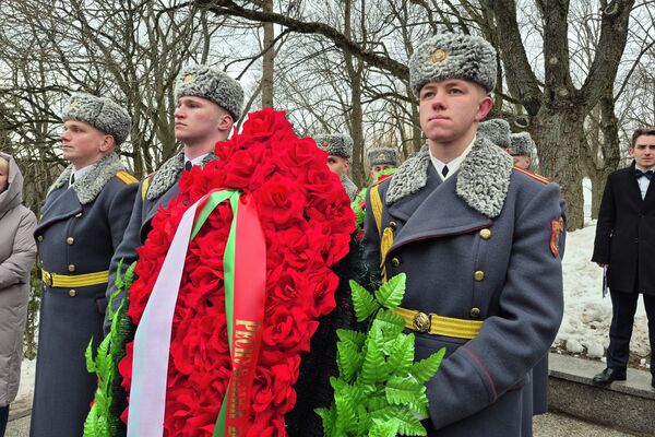 Память погибших при исполнении долга сотрудников милиции почтили в Минске - Sputnik Беларусь