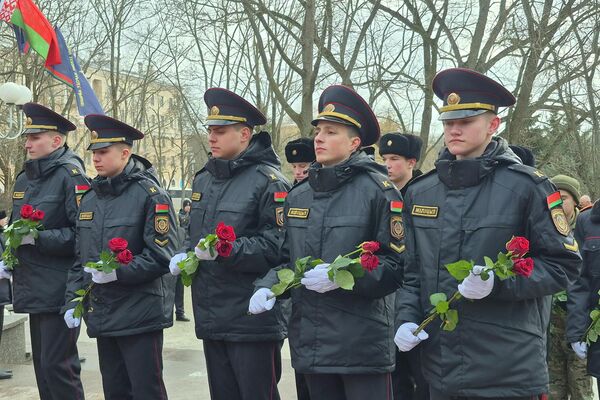 Память погибших при исполнении долга сотрудников милиции почтили в Минске - Sputnik Беларусь