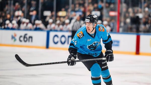 Игрок ХК Динамо-Минск - Sputnik Беларусь