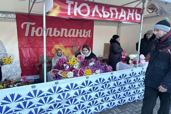 Продажа тюльпанов в Витебске Продажа тюльпанов в Витебске - Sputnik Беларусь