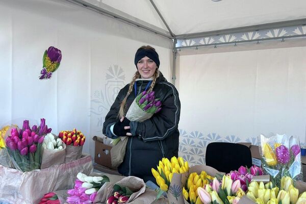 Продажа тюльпанов в Витебске Продажа тюльпанов в Витебске - Sputnik Беларусь