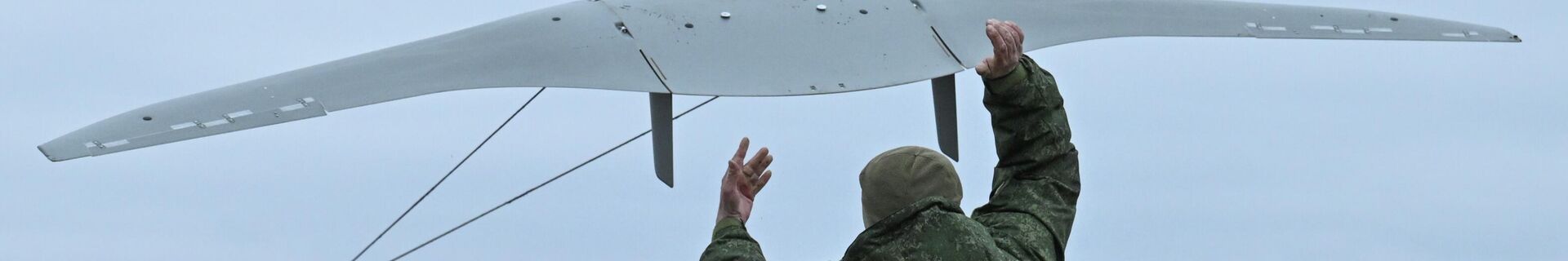 Работа военнослужащих расчета БПЛА Суперкам - Sputnik Беларусь, 1920, 19.02.2022