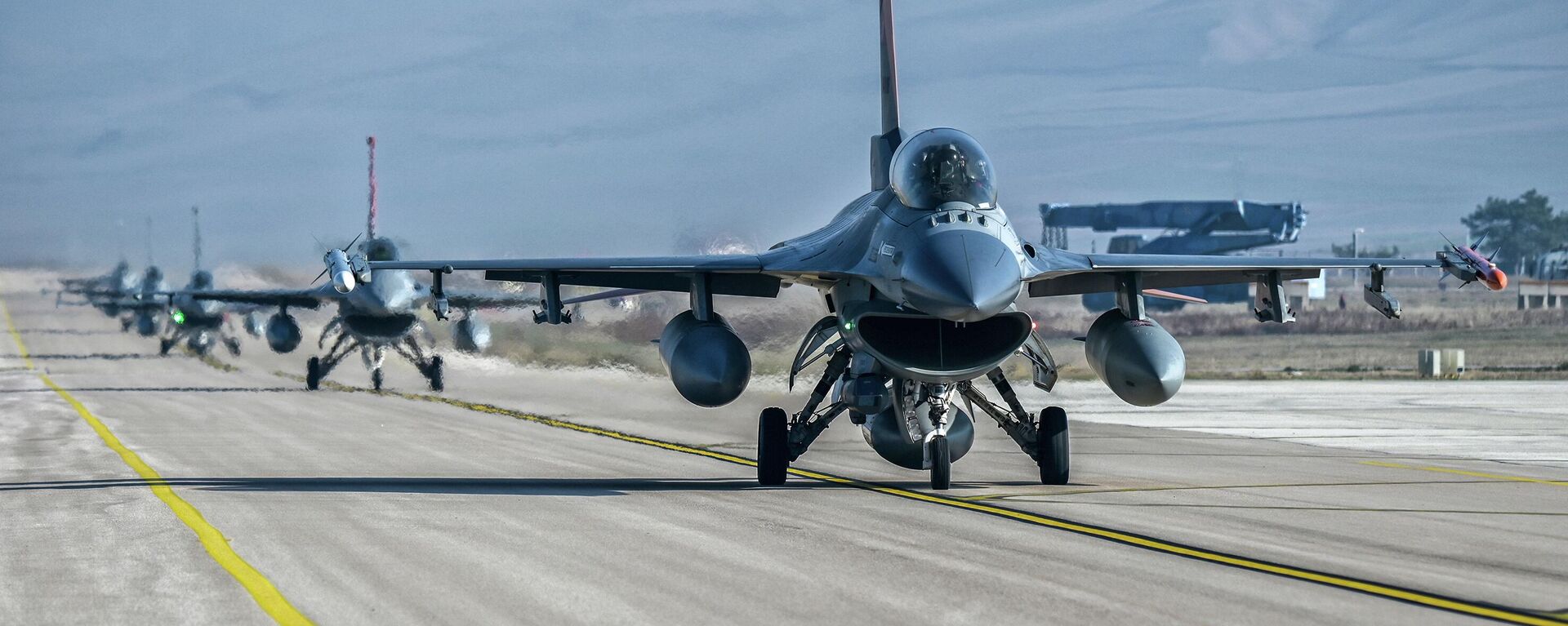 Знішчальнікі F-16 турэцкіх ВПС - Sputnik Беларусь, 1920, 09.03.2026