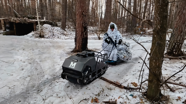 Мотособаки помогают ВС РФ доставлять грузы и эвакуировать бойцов в Харьковской области - Sputnik Беларусь