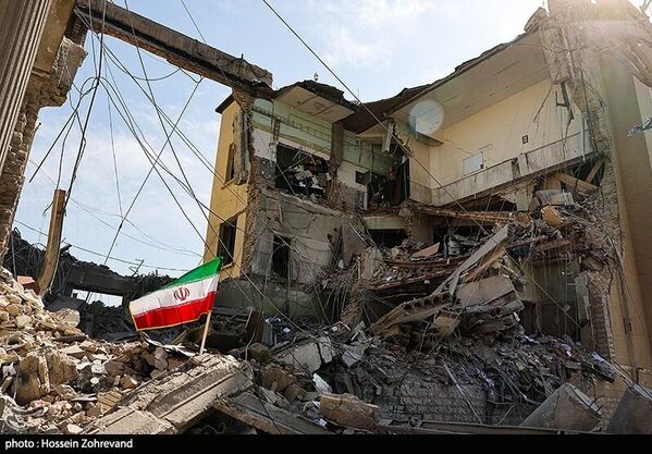 Разрушенные здания после авиаударов США и Израиля по Тегерану