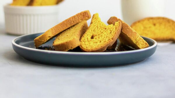 Сухарики с молоком - Sputnik Беларусь