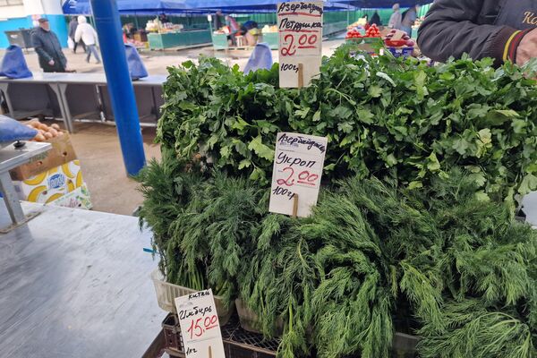 Овощи на Комаровском рынке - Sputnik Беларусь