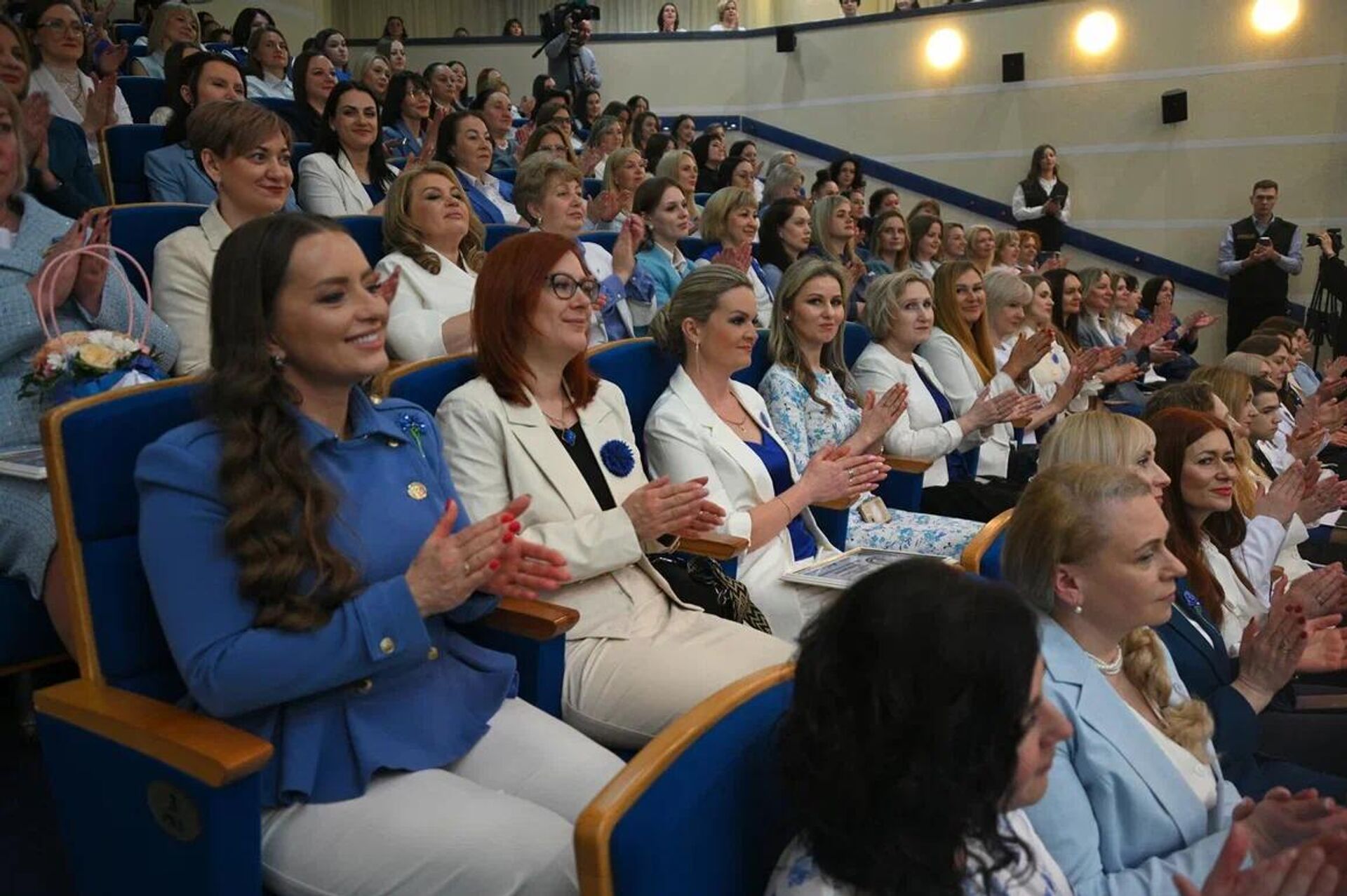 Церемония награждения победительниц II республиканского конкурса Союза женщин МВД Женщина года-2025 - Sputnik Беларусь, 1920, 13.03.2026