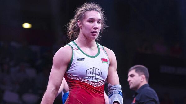 Белорусские спортсменки завоевали золотые медали на молодежном чемпионате Европы U-23 по спортивной борьбе в Сербии - Sputnik Беларусь