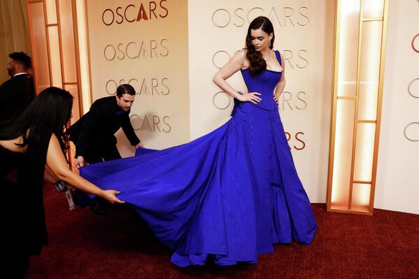 Барби Феррейра позирует на красной дорожке.     - Sputnik Беларусь