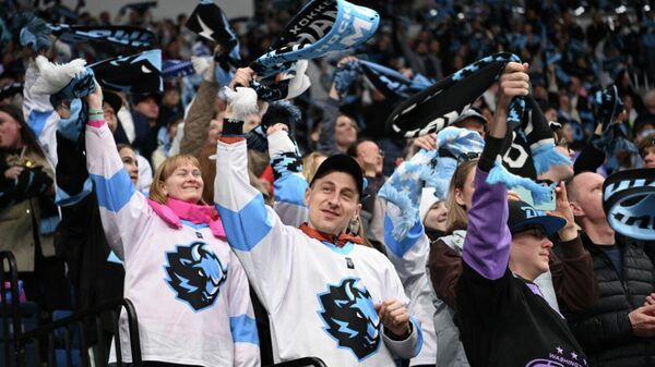 Болельщики на матче КХЛ - Sputnik Беларусь