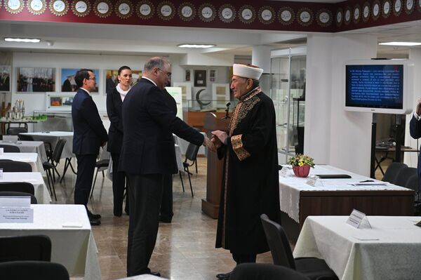 Дипломатический ифтар прошел в Минской соборной мечети