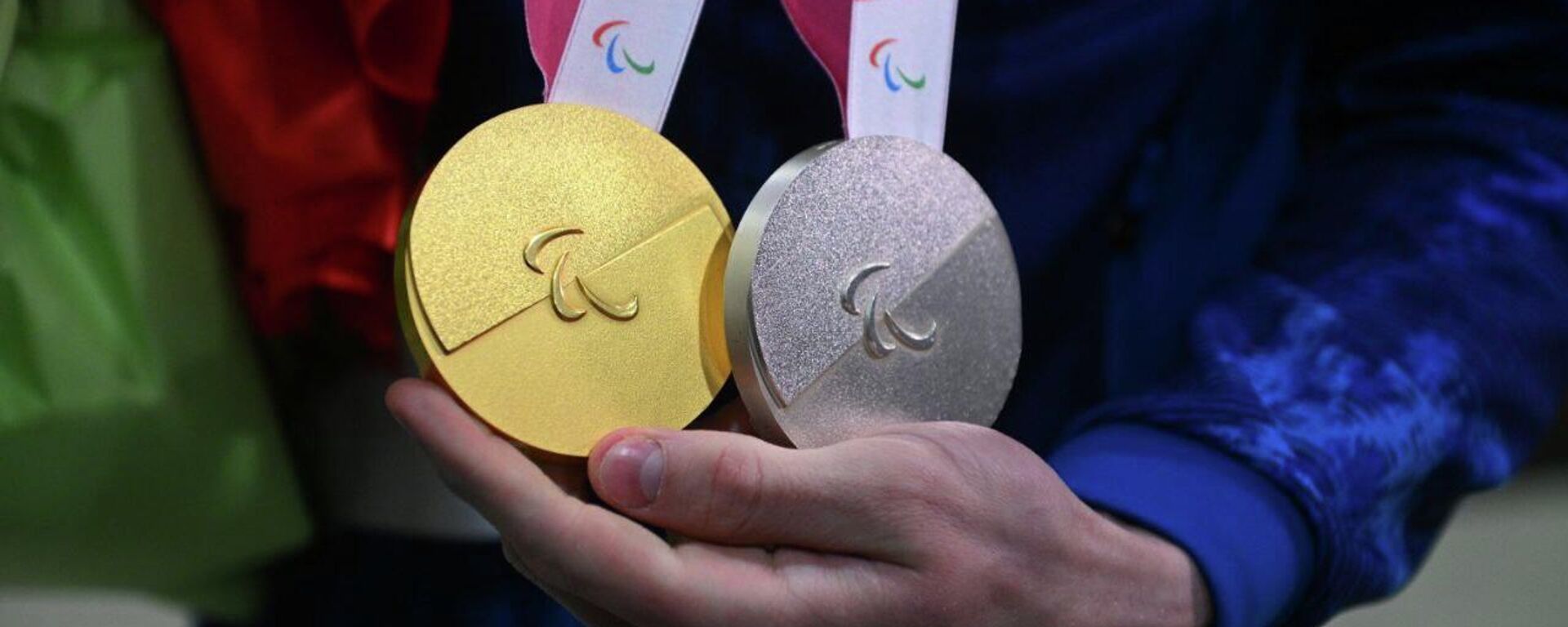 Фотофакт: белорусские паралимпийцы вернулись в Минск - Sputnik Беларусь, 1920, 17.03.2026