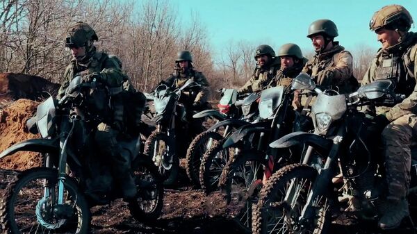 С гоночной трассы на передовую: чемпион Украины по картингу готовит бойцов СВО - Sputnik Беларусь