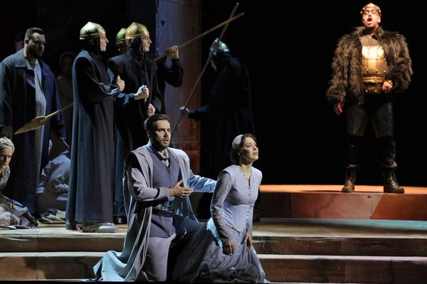 Генеральная репетиция оперы Дж. Верди Набукко в Большом театре Беларуси. Генеральная репетиция оперы Дж. Верди Набукко в Большом театре Беларуси. - Sputnik Беларусь