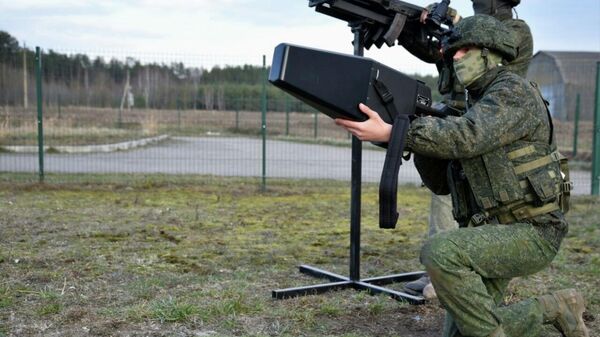 Падраздзяленні 48 асобнага батальёна радыёэлектроннай барацьбы пачалі выкананне вучэбна-баявых задач у ходзе комплекснага вучэння з войскамі Заходняга аператыўнага камандавання - Sputnik Беларусь