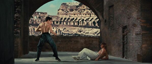 Кадр из фильма &amp;quot;Путь дракона&amp;quot; 1972 года, в котором Чак Норрис сыграл вместе с не менее легендарным Брюсом Ли.