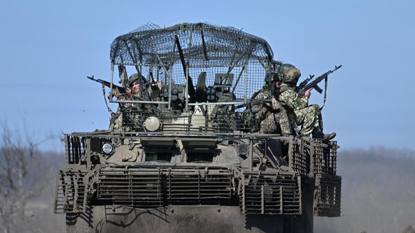 Боевое слаживание штурмовых подразделений группировки войск Центр на Днепропетровском направлении СВО - Sputnik Беларусь