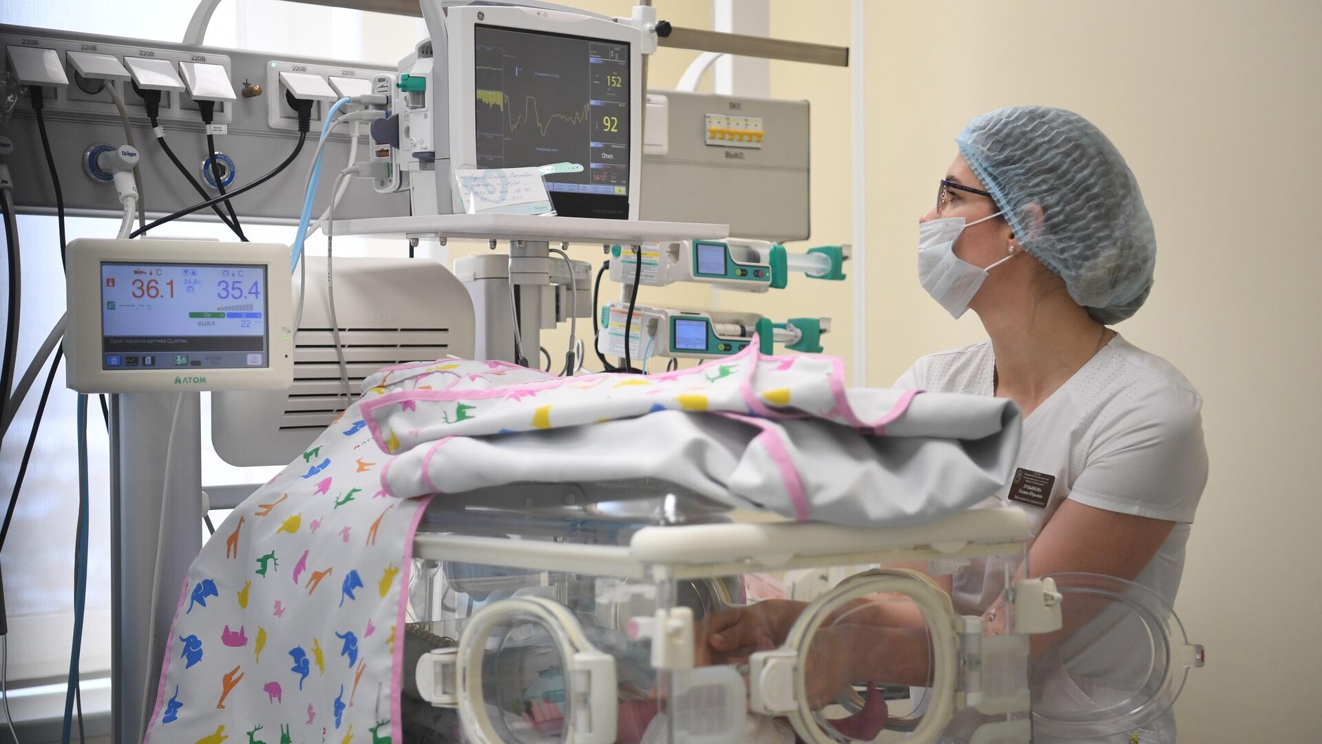 Лукашенко подписал указ о двух бесплатных ЭКО