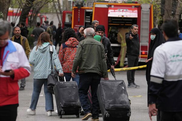 Эвакуация жителей после ударов Израиля и США по Тегерану 