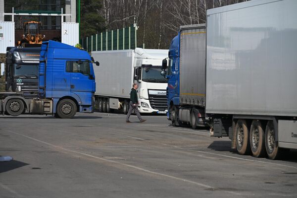 Ситуация с фурами на границе