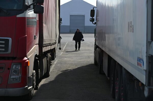 Ситуация с фурами на границе