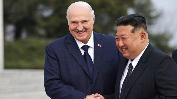 Конница, пушечные залпы и парад: встреча Лукашенко с Ким Чен Ыном - Sputnik Беларусь